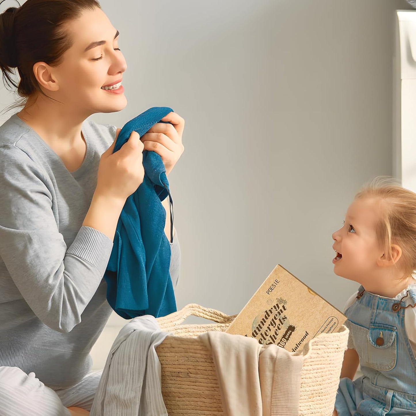 Poesie Laundry Detergent Sheet Sandalwood Scent 160 Sheets Non Plastic Washing Sheets Detergent Travel Laundry Kit No waste Portable Soap Sheet for Machine Wash & Hand Wash