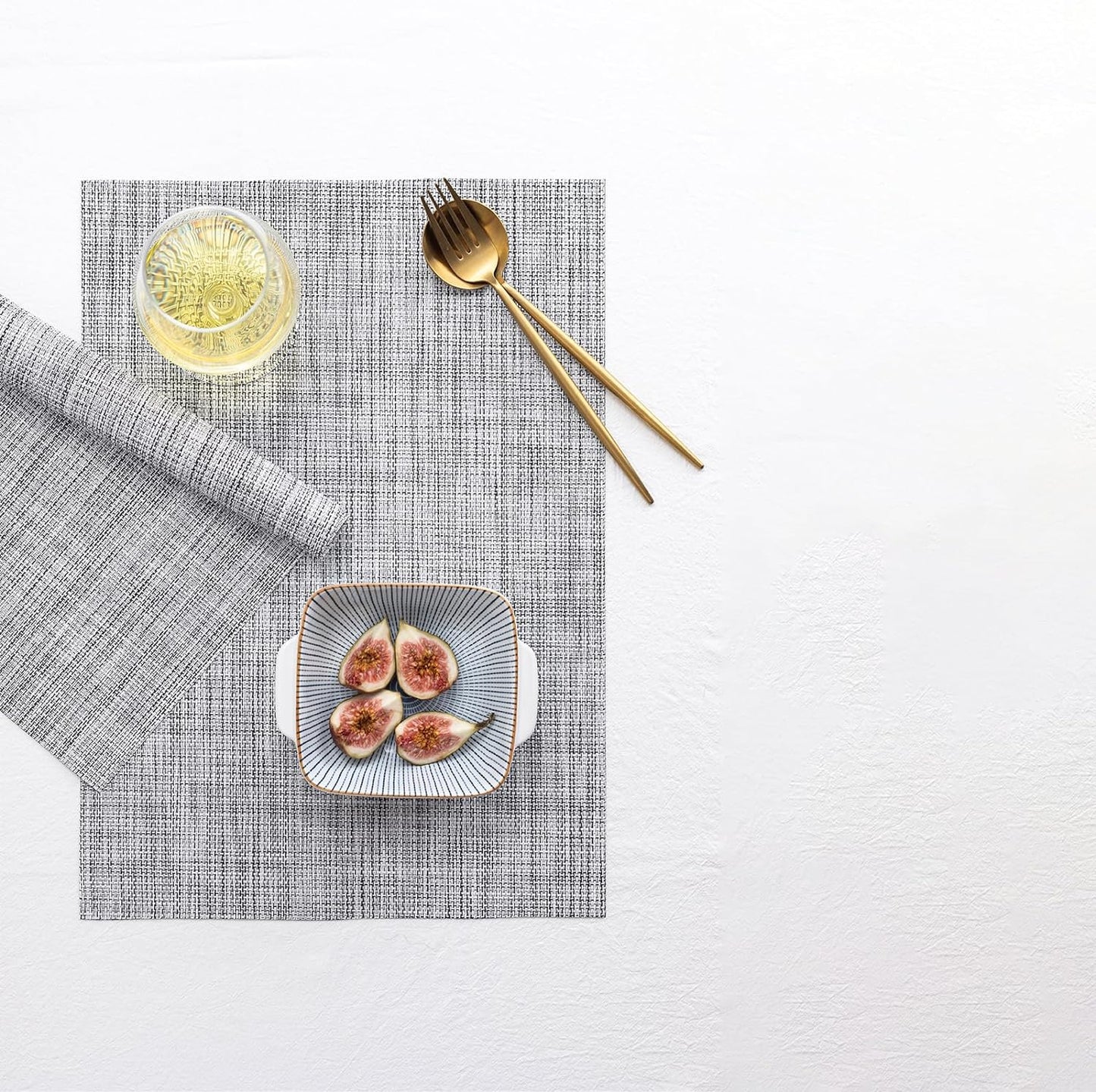 LEXMORE PlaceMats Set of 12 Vinyl/Plastic Woven Place Mats for Kitchen Table Indoor/Outdoor Washable PlaceMat Wipeable Dining Table Mats(Gray)