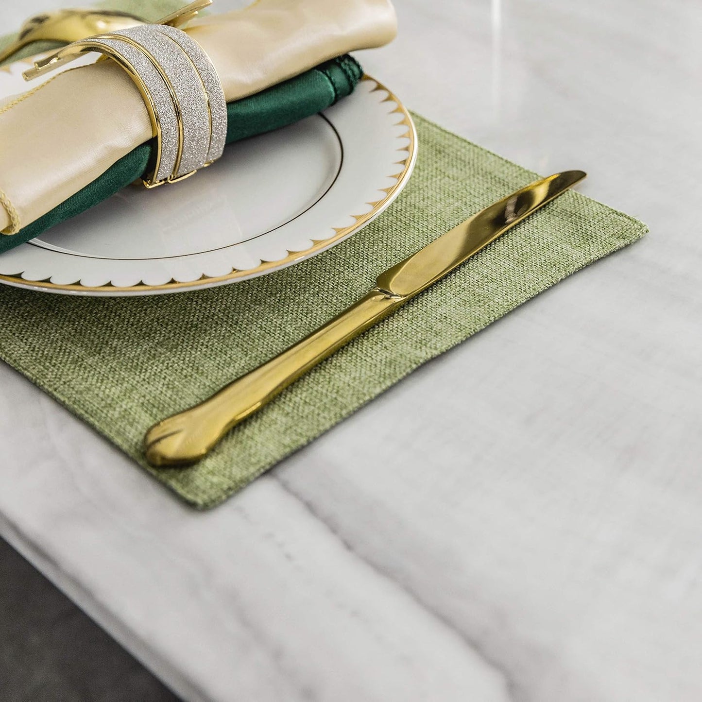 Home Brilliant Green Placemat Set of 8 Washable Place Mats Placemats Heat Resistant Sage Placemat for Dining Table Kitchen Table Mats Decor, Grass Green