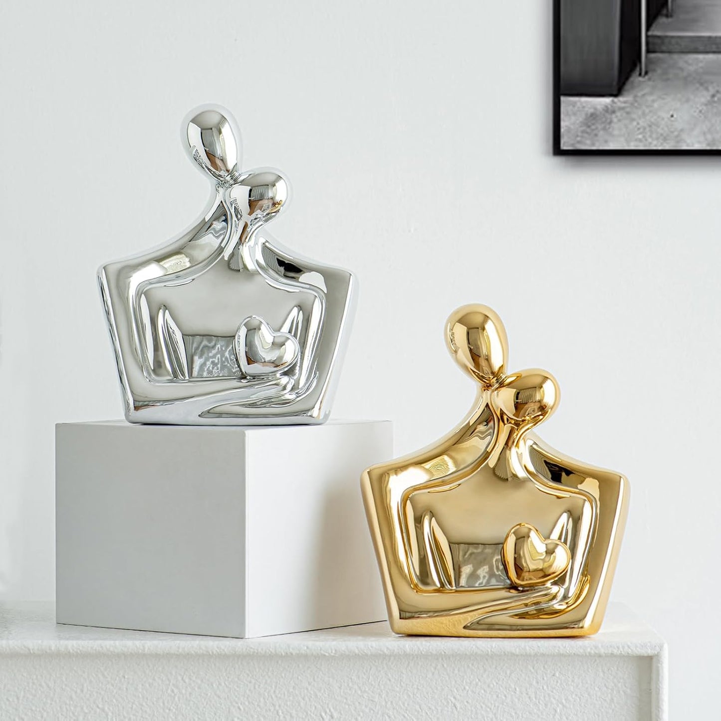 Porcelain Romantic Couple Figurines Statue Gold Aesthetic Decorations Hugging Couple Sculptures - Modern Ceramic Sculpture Home Accents for Living Room Bedroom Coffee Table, Desktop, Bookshelf