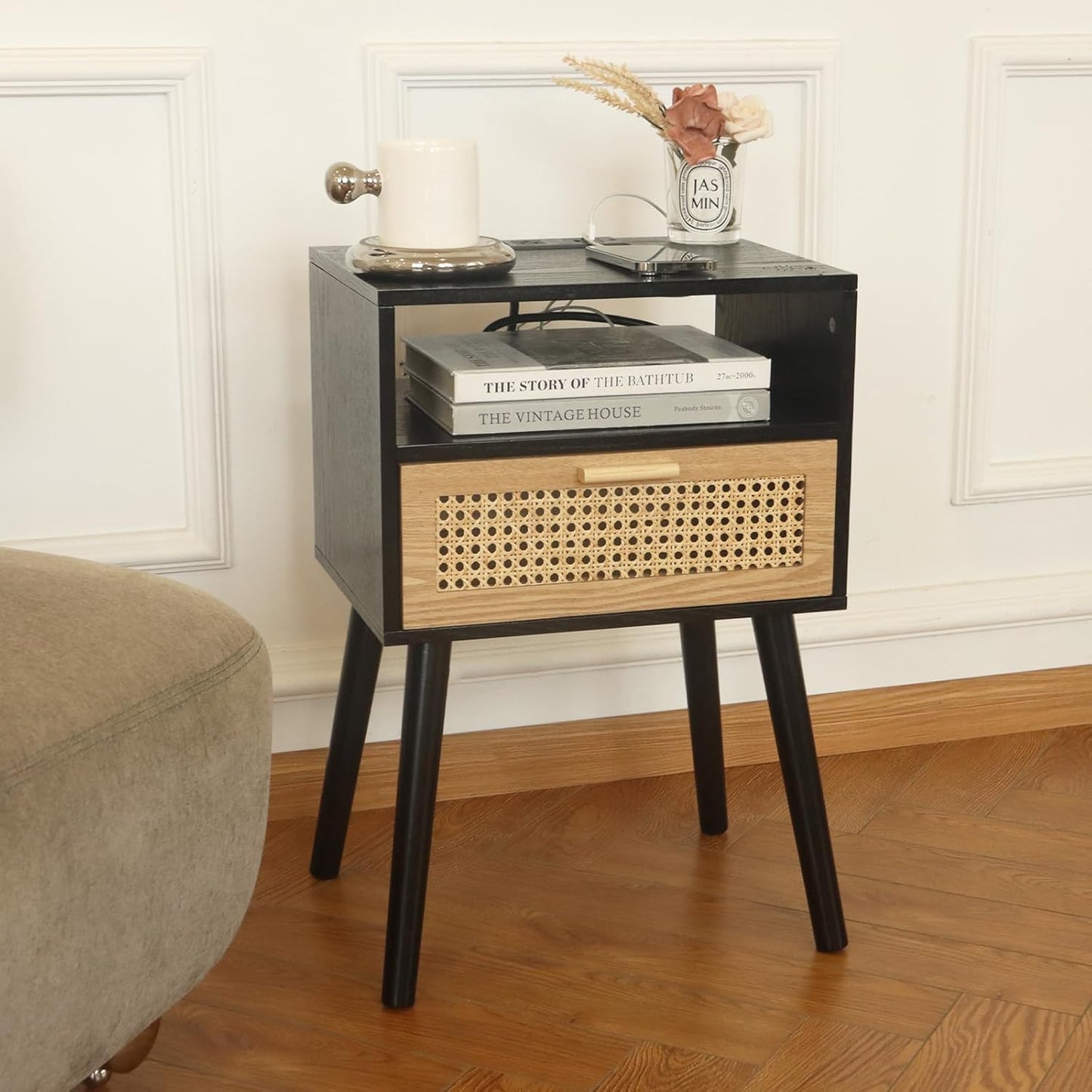 MaxSmeo Mid Century Modern Nightstand with Charging Station, Bedside Tables with Rattan Drawer, Small Wood Nightstand Side Table for Living Room,Bedroom (Black)