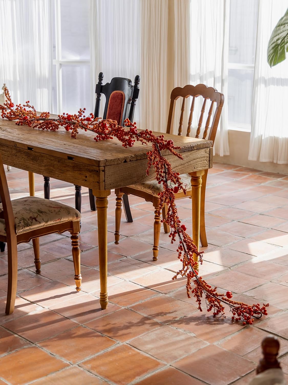 MISSPIN 6FT Pumpkin Berry Garland, Halloween Garland Fall Maple Leaf Artificial Hanging Autumn Vine Leaf Fall Decor Black Maple Fall Leaf Christmas Thanksgiving Halloween Home Decor