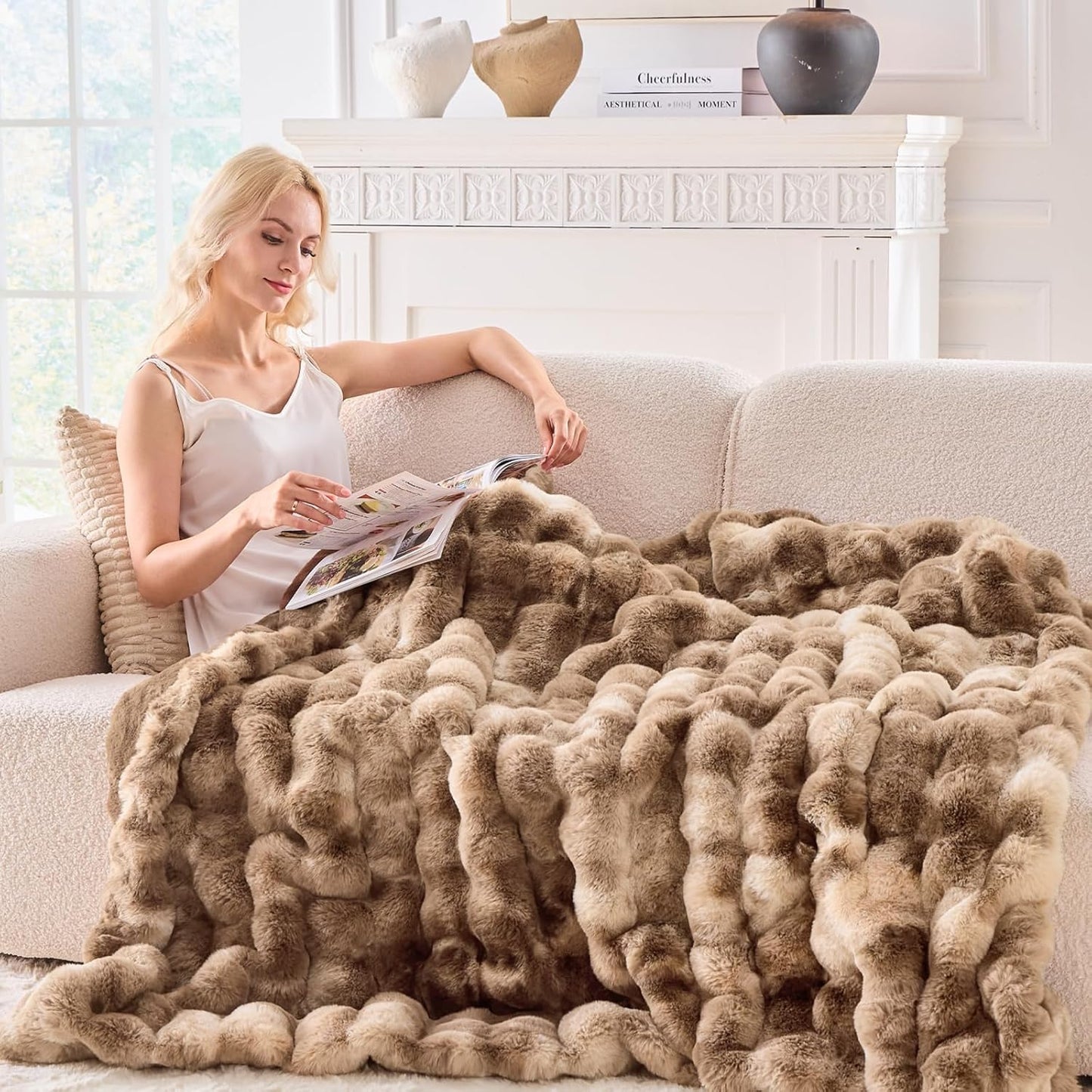 BENVWE Fluffy Faux Fur Throw Blanket for Couch - Soft, Plush, Thick, Cozy, Fuzzy Luxury Minky Bubble Blanket for Home Living Room Decor, Gifts for Women, Tie-dye Brown, 51" x 63", 1100GSM