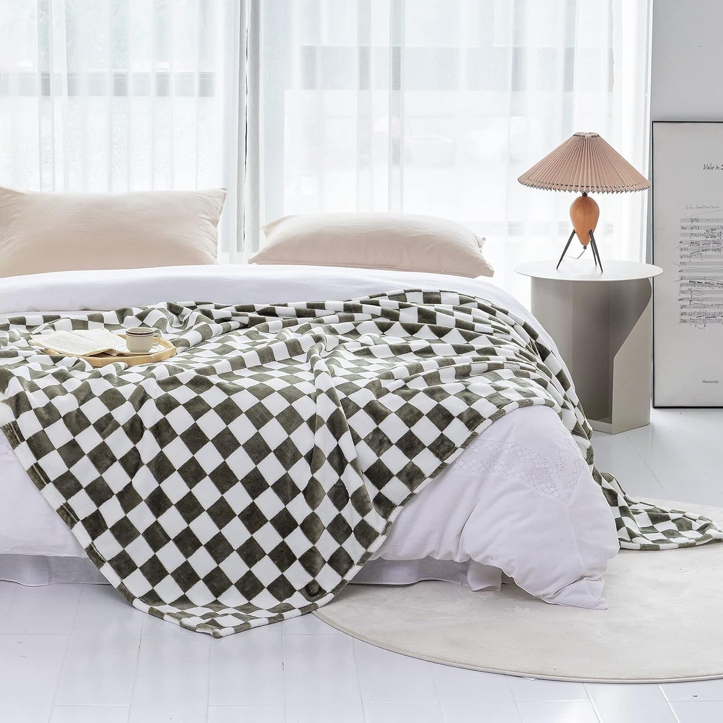 LOMAO Throw Blankets Flannel Blanket with Checkerboard Grid Pattern Soft Throw Blanket for Couch, Bed, Sofa Luxurious Warm and Cozy for All Seasons (Dark Olive, 90"x110")