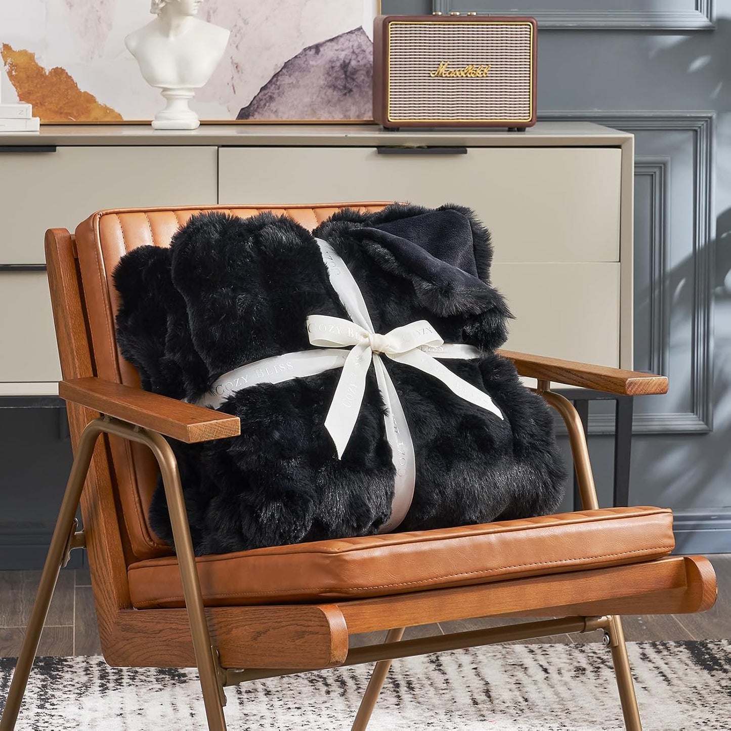 Cozy Bliss Faux Fur Throw Blanket for Couch, Fuzzy Soft Plush Thick Bubble Blanket for Sofa Bedroom Living Room, 90 * 90 Inches Black