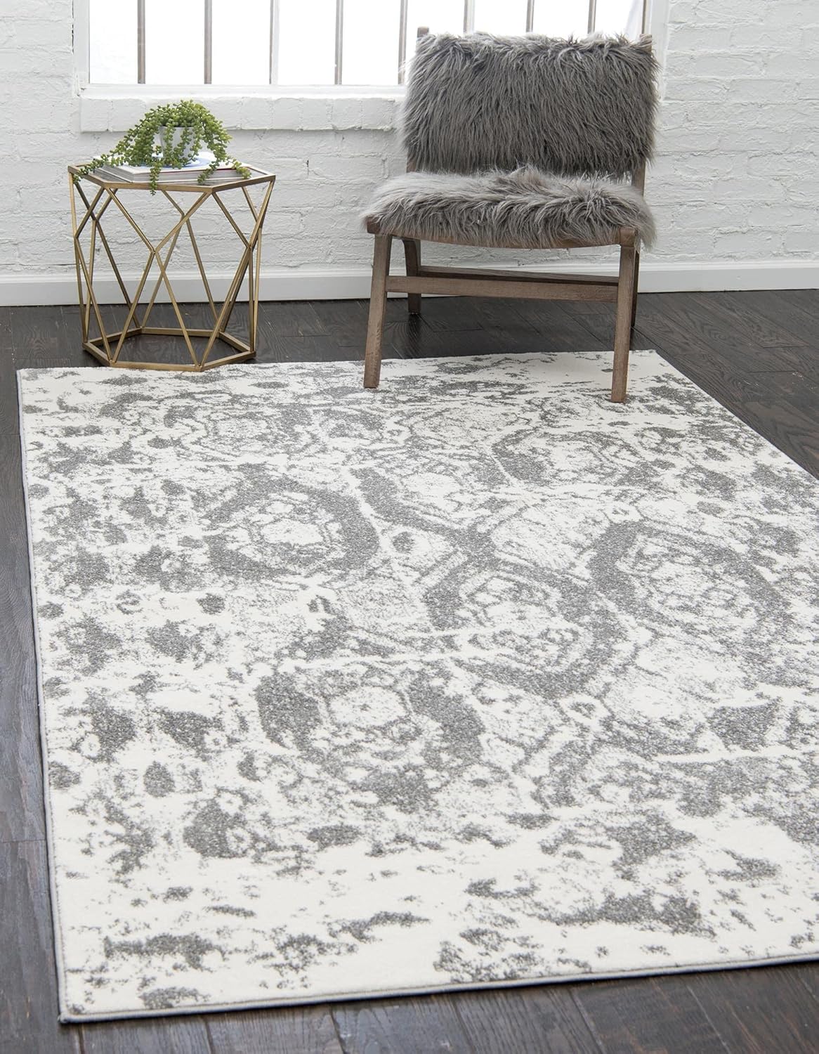 Unique Loom Rosso Collection Vintage, Geometric, Bohemian, Traditional, Distressed, Southwestern Area Rug, Rectangular 5' 0" x 8' 0", Light Gray/Ivory