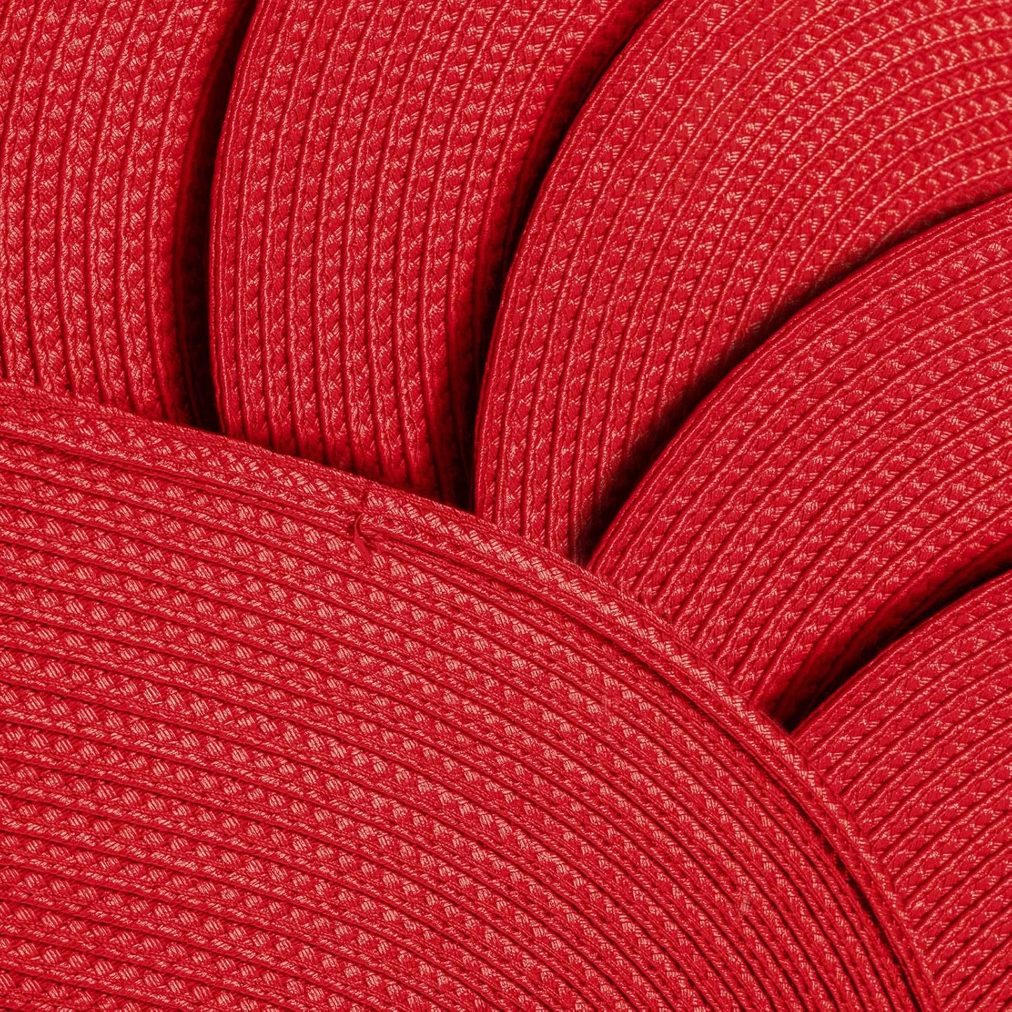 AHHFSMEI Placemats Set of 6 for Dining Table Washable Woven Vinyl Non-Slip 18x12 inches Placemat Heat-Resistant Durable Table Mats for Dining Table Easy to Clean (Oval red, 6)