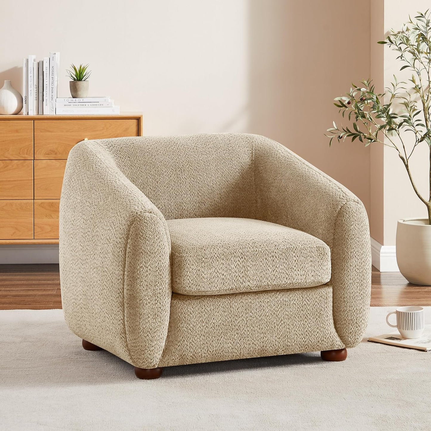 Modern Accent Chair for Living Room, Upholstered Armchair with Linen Fabric, Single Sofa Chair with Solid Wood Legs, Boucle, Camel