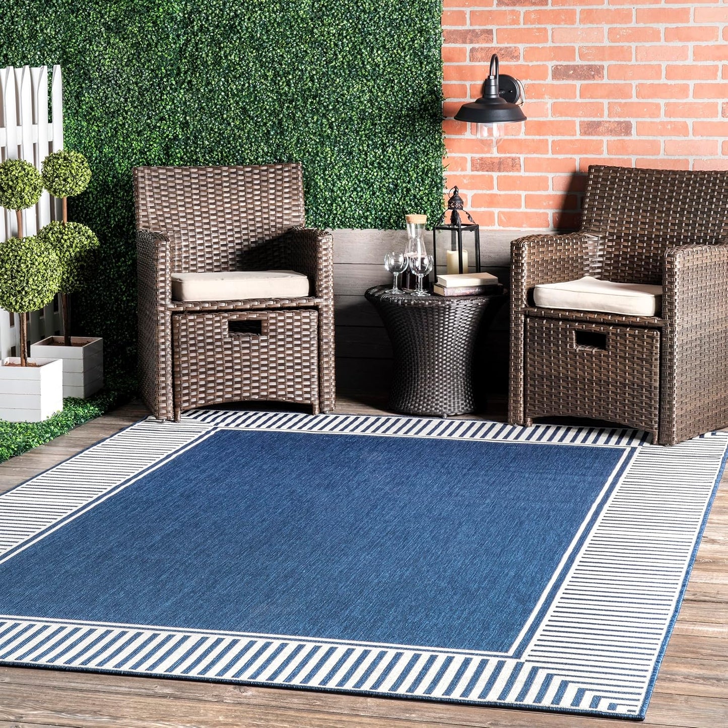 nuLOOM 4' x 6' Outdoor Area Rug, Casual Design With Striped Border, Stain Resistant, Highly Durable, For Patio, Balcony, Bedroom, Living Room, Dining Room, Bathroom, Navy